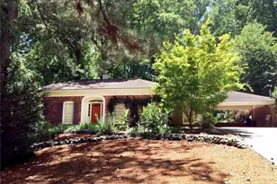 4690 Huntley Dr, Atlanta, GA 30342 - Photo 1