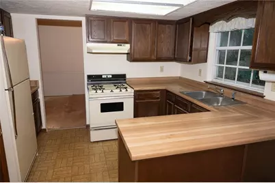 2210 Laurel Mill Way, Roswell, GA 30076 - Photo 7