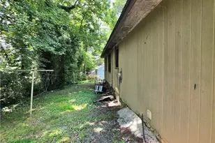 2720 Argyle Dr NW, Atlanta, GA 30318 - Photo 21