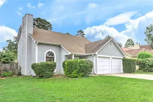 1039 Boardwalk Dr, Lawrenceville, GA 30044 - Photo 5