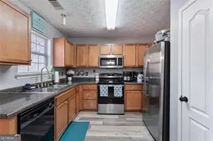 694 Georgetown Ct, Jonesboro, GA 30236 - Photo 7