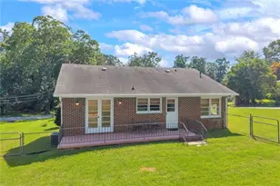 142 Ola St, Toccoa, GA 30577 - Photo 5