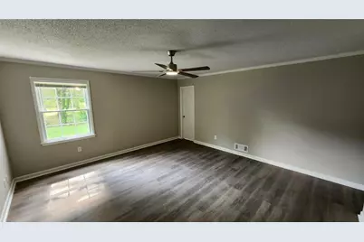 1007 Strawberry Lane, Ellenwood, GA 30294 - Photo 7