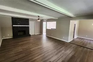 1007 Strawberry Ln, Ellenwood, GA 30294 - Photo 5