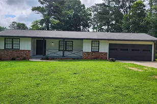 1007 Strawberry Ln, Ellenwood, GA 30294 - Photo 1