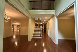 510 Lake Medlock Dr, Johns Creek, GA 30022 - Photo 5