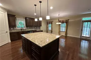 510 Lake Medlock Dr, Johns Creek, GA 30022 - Photo 11
