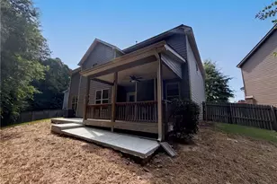 2321 Willow Shade Ln, Loganville, GA 30052 - Photo 5