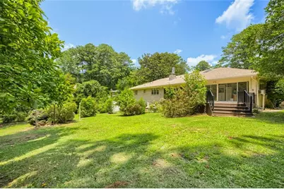 1909 Lake Lucerne Way SW, Lilburn, GA 30047 - Photo 37