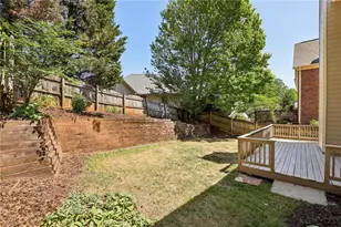1200 Dunwoody Village Dr, Dunwoody, GA 30338 - Photo 33