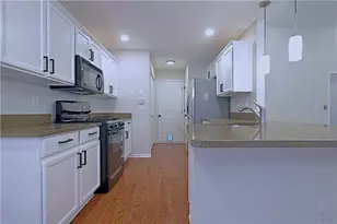 3198 Liberty Commons Dr NW, Kennesaw, GA 30144 - Photo 9