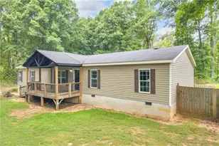 81 Jarrett Ln, Gillsville, GA 30543 - Photo 3