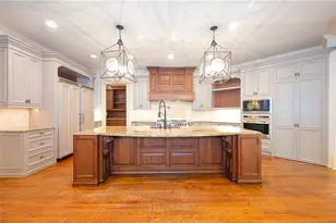 831 Camden Park Ct NE, Atlanta, GA 30342 - Photo 3