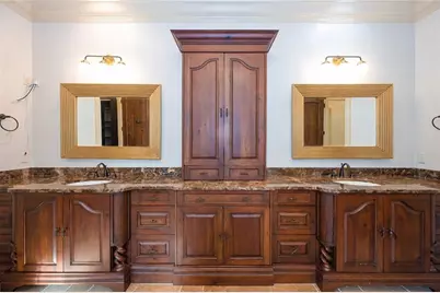 831 Camden Park Court NE, Atlanta, GA 30342 - Photo 37