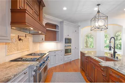 831 Camden Park Court NE, Atlanta, GA 30342 - Photo 31
