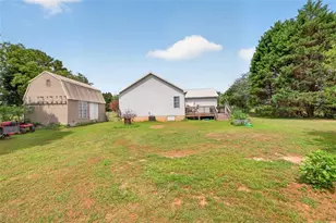 470 Hammond Rd, Statham, GA 30666 - Photo 31