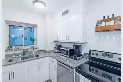 300 Peachtree Street NE #10O, Atlanta, GA 30308 - Photo 7