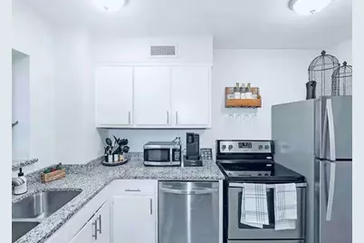300 Peachtree Street NE #10O, Atlanta, GA 30308 - Photo 9
