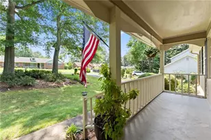 1155 Lakeridge Ct, Grayson, GA 30017 - Photo 9