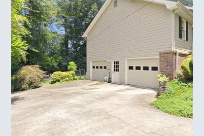 1155 Lakeridge Court, Grayson, GA 30017 - Photo 45