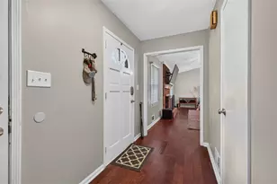 1561 Bentwood Dr SW, Lilburn, GA 30047 - Photo 21