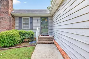 1561 Bentwood Dr SW, Lilburn, GA 30047 - Photo 41