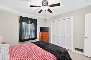 1561 Bentwood Dr SW, Lilburn, GA 30047 - Photo 17