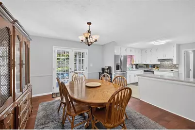 1561 Bentwood Drive SW, Lilburn, GA 30047 - Photo 9