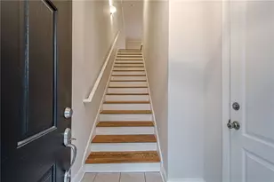 1949 Sterling Oaks Cir NE, Atlanta, GA 30319 - Photo 5