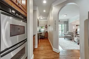 10755 Arlington Point, Johns Creek, GA 30022 - Photo 9