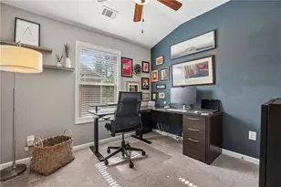 4228 Townsend Ln, Dunwoody, GA 30346 - Photo 19