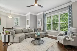 4228 Townsend Ln, Dunwoody, GA 30346 - Photo 3