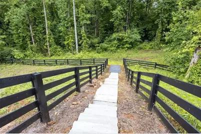 764 Clifftop Crossing SW, Powder Springs, GA 30127 - Photo 63