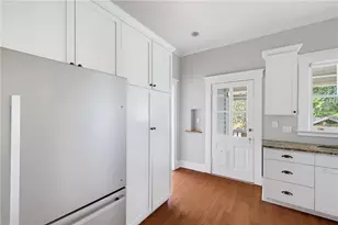 221 Winter Ave NE, Atlanta, GA 30317 - Photo 9