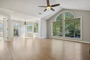 1007 Sandy Ln Dr, Alpharetta, GA 30022 - Photo 9