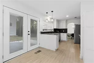 700 Cedar Knoll Dr, Roswell, GA 30076 - Photo 15