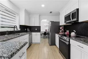 700 Cedar Knoll Dr, Roswell, GA 30076 - Photo 17