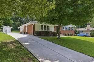 2361 Burch Cir NE, Atlanta, GA 30319 - Photo 27