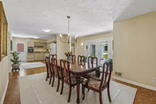 2361 Burch Cir NE, Atlanta, GA 30319 - Photo 11