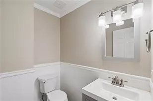 1055 Lee Cir NE, Atlanta, GA 30324 - Photo 15