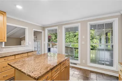 1055 Lee Circle NE, Atlanta, GA 30324 - Photo 15