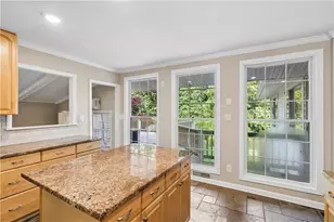 1055 Lee Cir NE, Atlanta, GA 30324 - Photo 15