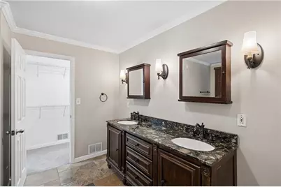 1055 Lee Circle NE, Atlanta, GA 30324 - Photo 25