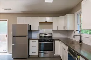2680 Dunmoreland Terrace, South Fulton, GA 30349 - Photo 17