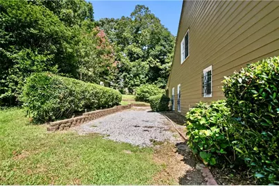 1140 Magnolia Way SE, Smyrna, GA 30082 - Photo 3