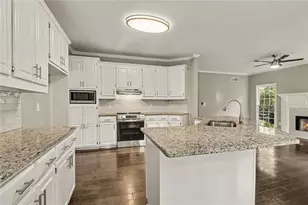 900 Secret Cove Dr, Sugar Hill, GA 30518 - Photo 9