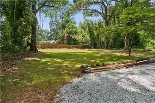 401 Ashburton Ave SE, Atlanta, GA 30317 - Photo 3