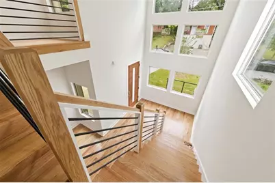 1084 Hubbard Street SW, Atlanta, GA 30310 - Photo 3