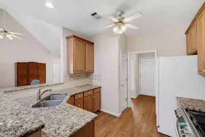 5381 Glenbrooke Trail, Dunwoody, GA 30338 - Photo 13