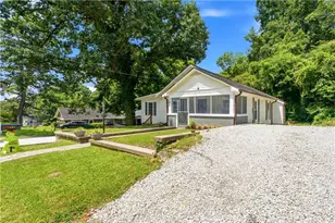 181 Barfield Ave SW, Atlanta, GA 30310 - Photo 3